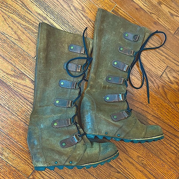 Sorel Leather Lace-up Platform Boots - Picture 3 of 17